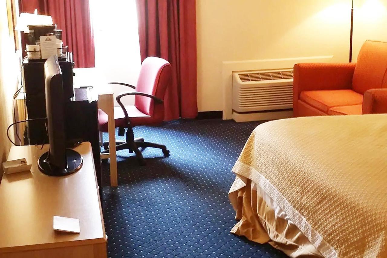 Days Inn Hotel & Conference Center La Crosse Dış mekan fotoğraf